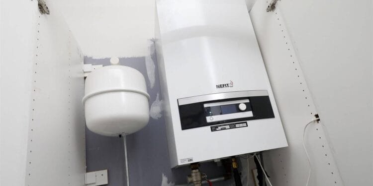 Vereniging Eigen Huis trekt aan de bel: meld misleiding bij warmtepompen, thuisbatterijen en isolatie