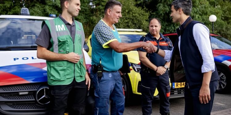 Rob Jetten bezoekt Venray na grote natuurbrand, spreekt dank uit