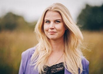 Merel (30) voelt druk nu vrienden kinderen krijgen: expert herkent dit dertigersdilemma en geeft tips