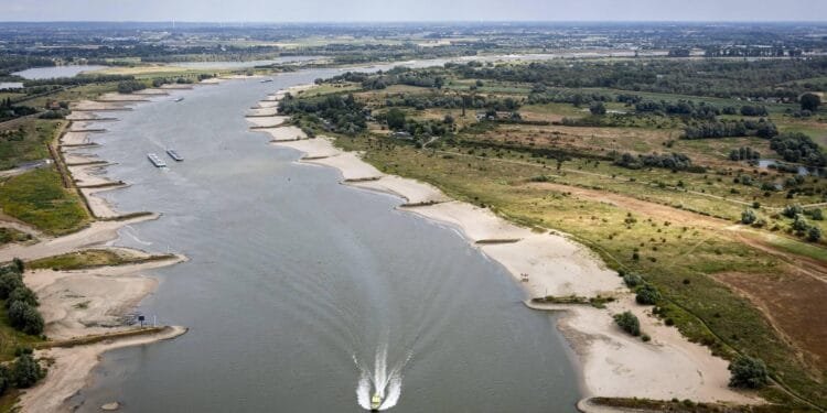 Rivierafvoeren historisch laag, einde droogte nog niet in zicht