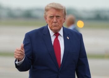 Grote ophef om diamanten ring van Donald Trump: dit is er aan de hand