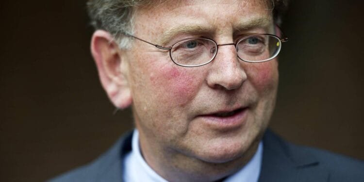 Oud-politicus Jacques Wallage (79) overleden