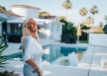 Caroline (68) uit B&B Vol Liefde kan het aantal reacties niet meer aan: ‘Elke keer meer dan 1000’