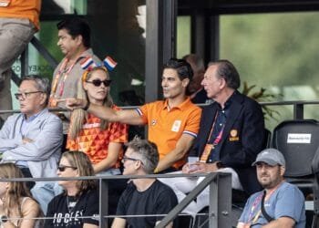 Discussie over welk shirt Rob Jetten bij Oranje – Argentinië moet dragen: ‘Onbegrijpelijk wat hij deed’