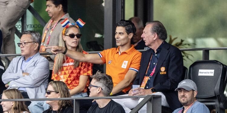 Discussie over welk shirt Rob Jetten bij Oranje – Argentinië moet dragen: ‘Onbegrijpelijk wat hij deed’