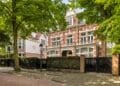 Binnenkijken in Anna Nooshins voormalige villa van 6,45 miljoen euro: zelfs de garage is bijzonder