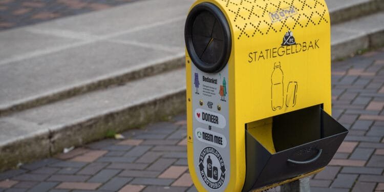 Criminals cashing in on black market for non-deposit cans
