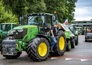 Hoe verschillen de huidige boerenprotesten van de eerdere, en wat vindt Nederland ervan? ‘Merk dat ik er klaar mee ben’