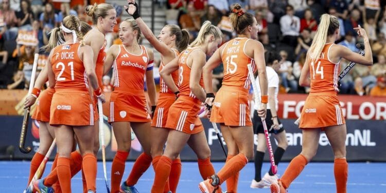 Hockeysters winnen derde groepswedstrijd op WK ruim van Japan