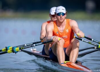 Roeiers Van Dorp en Twellaar pakken wereldtitel in dubbeltwee