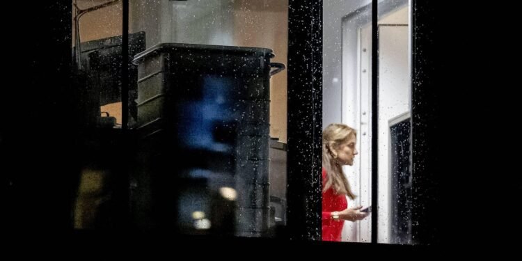 Begrotingsoverleg muurvast, kabinet vergadert pas in de avond