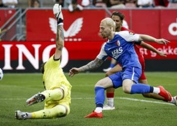 Feyenoord and Ajax surrender two-goal leads as AZ top Eredivisie