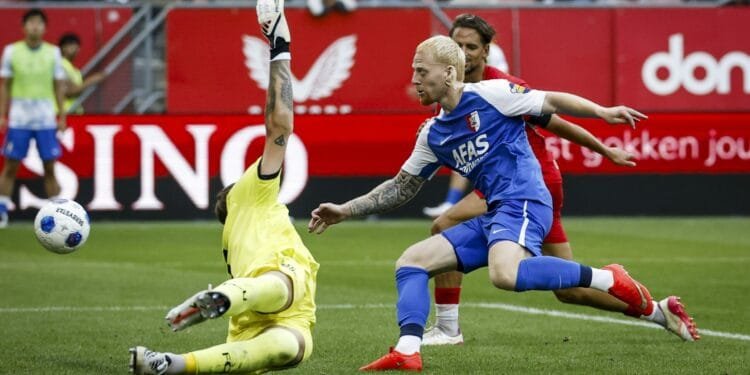 Feyenoord and Ajax surrender two-goal leads as AZ top Eredivisie