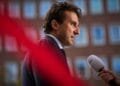 Budget talks offer no clear route to majority for Dutch cabinet