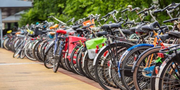Uncertain future for Dutch bike brands after Accell goes under