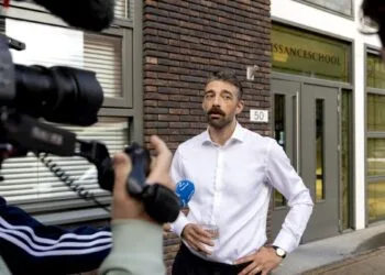 Far-right FVD-linked school opens in Almere with state funding