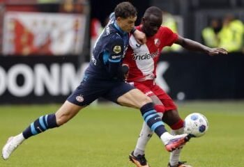 PSV thrash Utrecht 6-1 as AZ stay top
