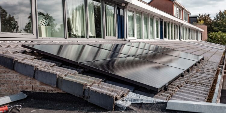 Nederlanders lenen 424 miljoen voor verduurzaming: Warmtefonds ziet aanvragen met 67 procent stijgen