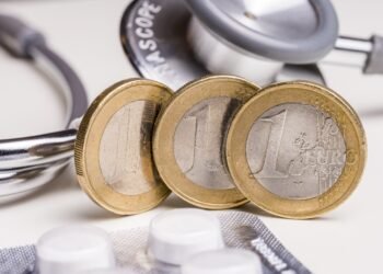 Zorgpremie 2027 kan voor het eerst boven 2000 euro uitkomen: expert waarschuwt voor flinke stijging