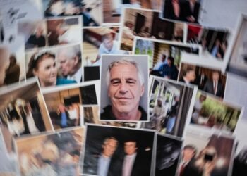 Ashley (toen 15) doet haar verhaal in docu The Epstein Files: ‘Of ik een man wilde masseren voor 200 dollar’