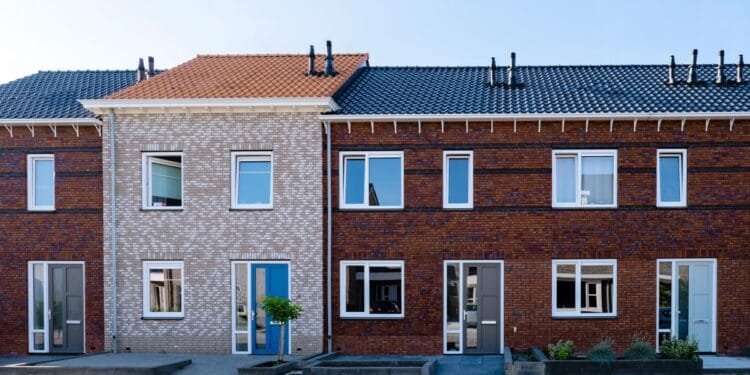 Rents rise 4.4% nationally, Rotterdam hit hardest