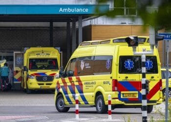 Persoon overleden bij incident met gevaarlijke stof in Zwaag