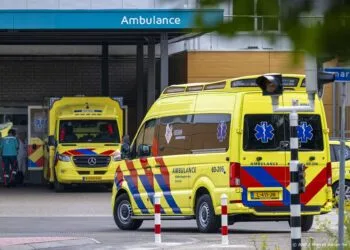 Persoon overleden bij incident met gevaarlijke stof in Zwaag