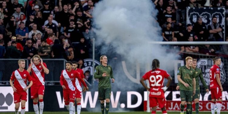 FC Utrecht – Go Ahead Eagles definitief gestaakt