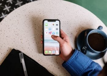 Solliciteren? Ruim helft hr bekijkt je social media en deze berichten kunnen je kansen schaden