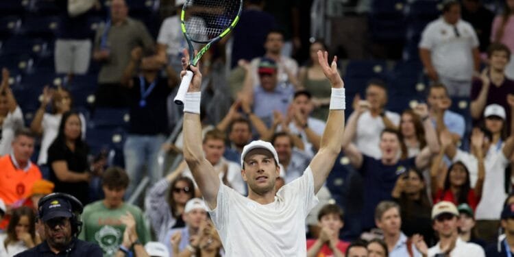 Van de Zandschulp reaches US Open quarter-finals for second time