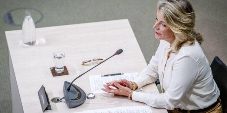 Oud-GGD-bestuurder: GGD’en waren niet goed op corona voorbereid