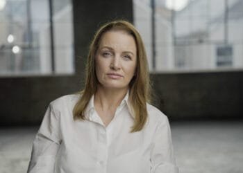 Louise (49) werkte op 9/11 op verdieping 101 en nam na het eerste vliegtuig een beslissing: ‘Dat betekende leven in plaats van dood’
