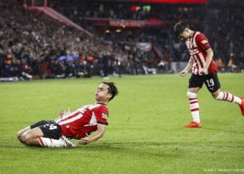PSV verovert koppositie Eredivisie na thuiszege op Sparta