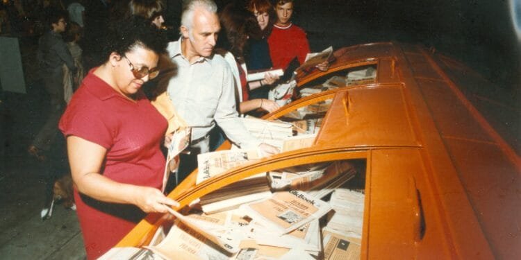 Would you read a book if it was printed like a newspaper?