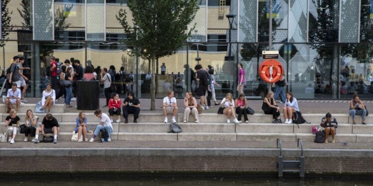 Amsterdam top destination for young people leaving home