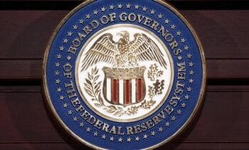 Amerikaanse centrale bank verhoogt rente tegen hoge inflatie
