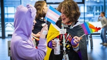 Nederlandse jongeren denken negatiever over homoseksualiteit