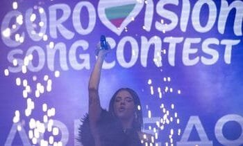 Nederland doet toch mee aan Eurovisie Songfestival, ‘voor de kerst’ is artiest bekend