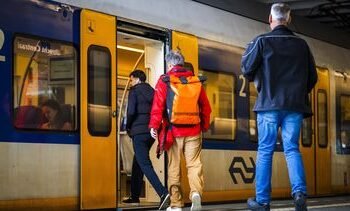 ‘Wie een conducteur mishandelt of bedreigt, moet een tijdelijk ov-verbod krijgen’
