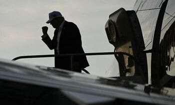 Witte Huis staat CNN niet toe aan boord Air Force One