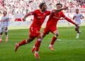 AZ top Eredivisie after Twente stage late comeback against PSV