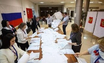 Russische regeringspartij wint verkiezingen