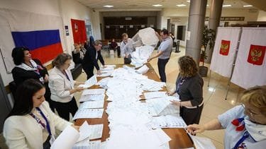 Russische regeringspartij wint verkiezingen
