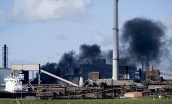 Korte brand met veel rookontwikkeling bij Tata Steel