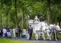 Honderden nemen in Rotterdam afscheid van Alfredo Goeloe
