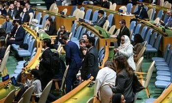 Tientallen diplomaten lopen weg bij start speech Netanyahu bij VN