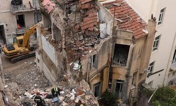 Dodental stijgt na explosie en instorten woongebouw Athene