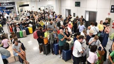 Vliegverkeer Catania ligt langer stil, KLM boekt om naar Palermo