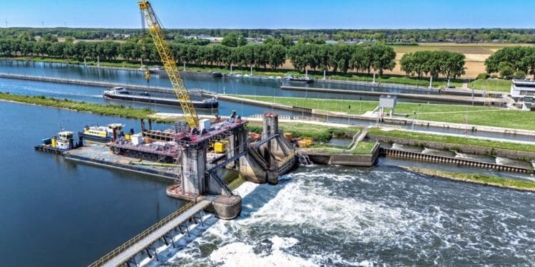Netherlands must double water spending, delta commissioner warns