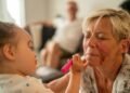 1 op de 3 Nederlandse ouders vindt bemoeienis van opa en oma niet prettig